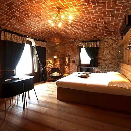 Nazionale Di Hotel