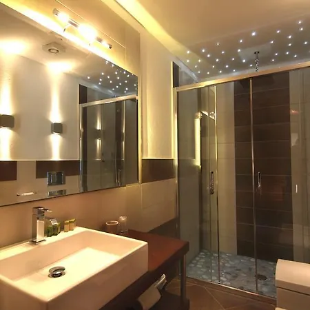 Nazionale Di Hotel